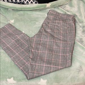 Like New dress pants what pink and Black pattern